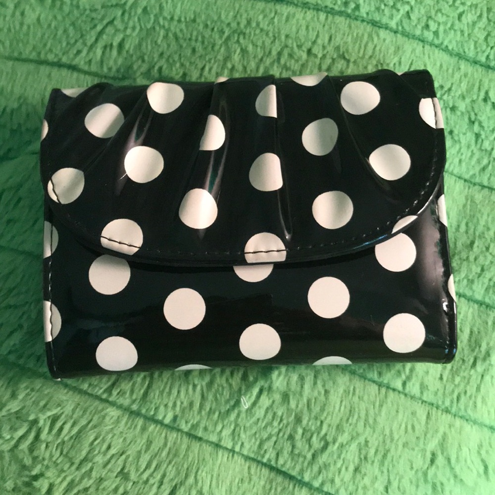 Cute trifold polka dot wallet